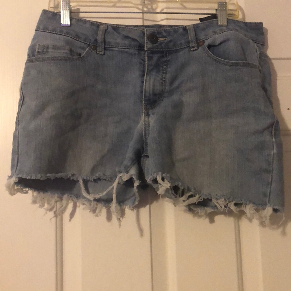 Ripped Shorts